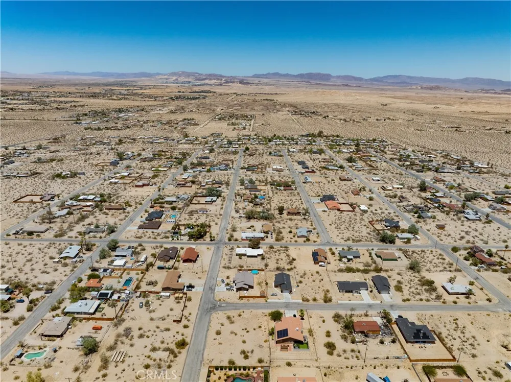 74811 Aladdin Drive 29 Palms, CA 92277