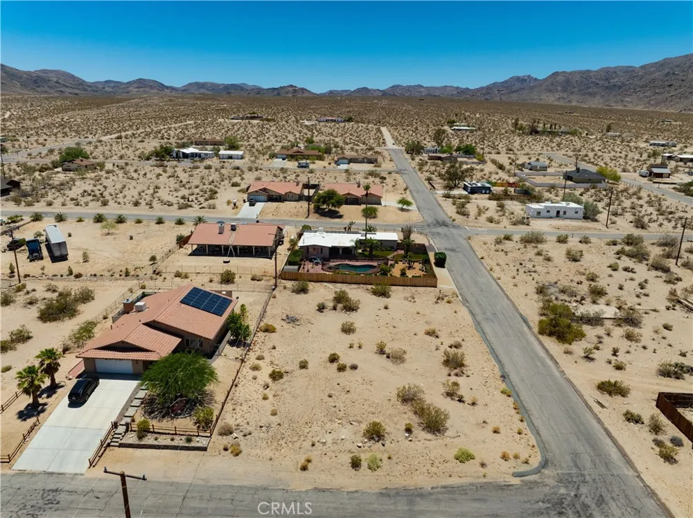 74811 Aladdin Drive 29 Palms, CA 92277