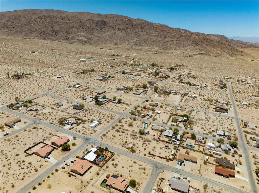 74811 Aladdin Drive 29 Palms, CA 92277