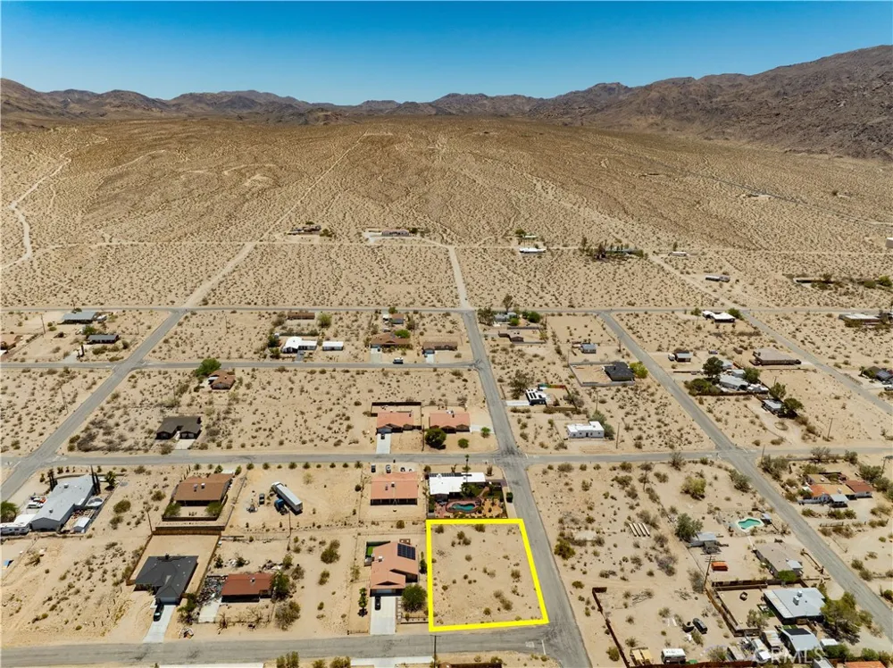 74811 Aladdin Drive 29 Palms, CA 92277