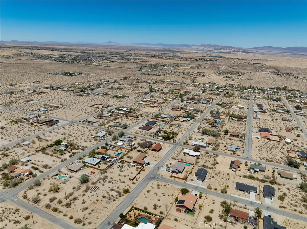 74811 Aladdin Drive 29 Palms, CA 92277