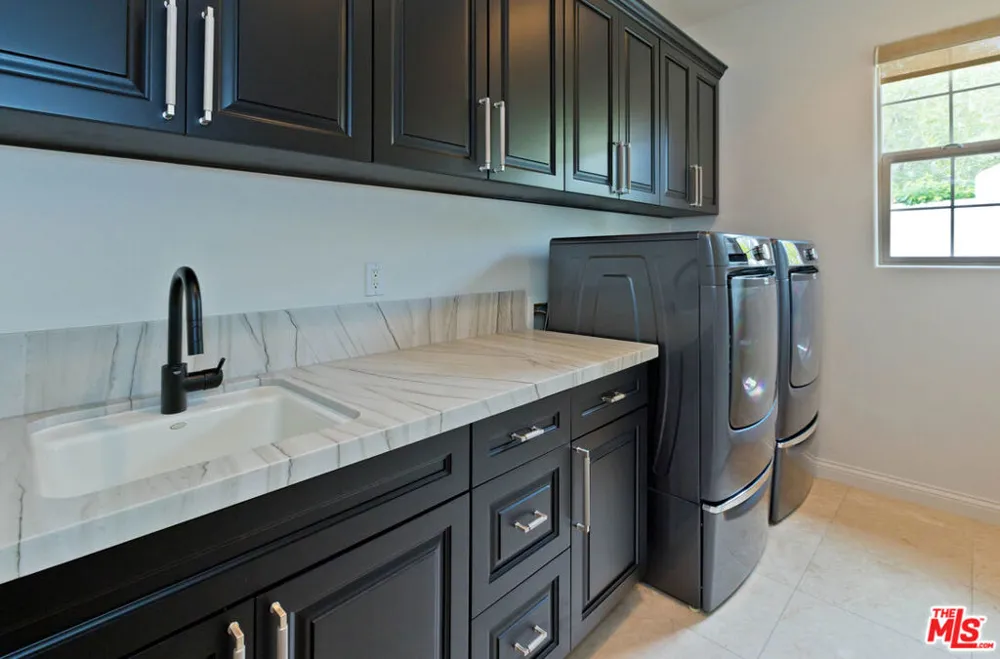 1062 Bella Vista Vista Palm Springs, CA 92264