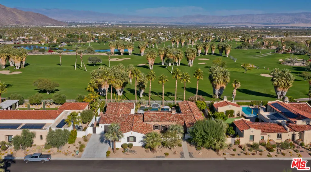 1062 Bella Vista Vista Palm Springs, CA 92264