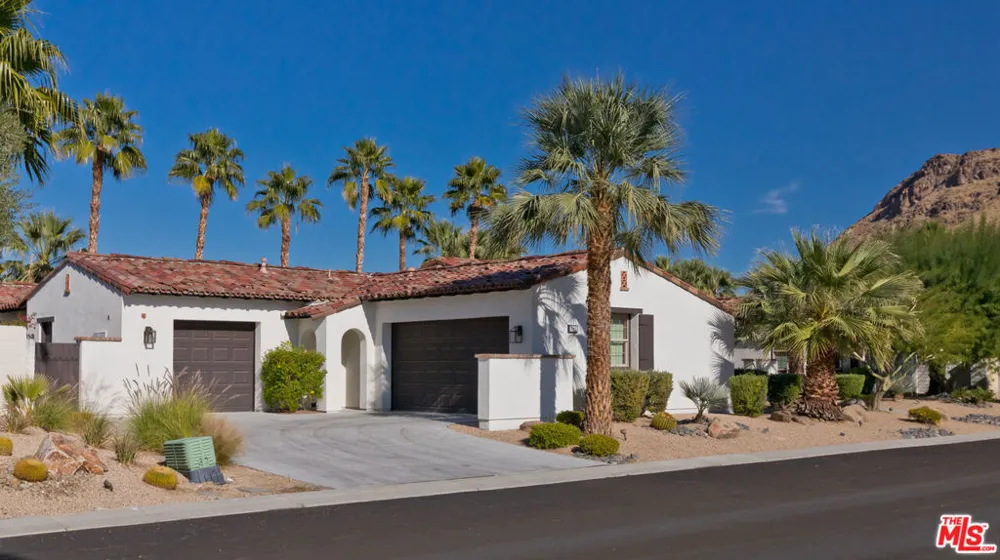 1062 Bella Vista Vista Palm Springs, CA 92264