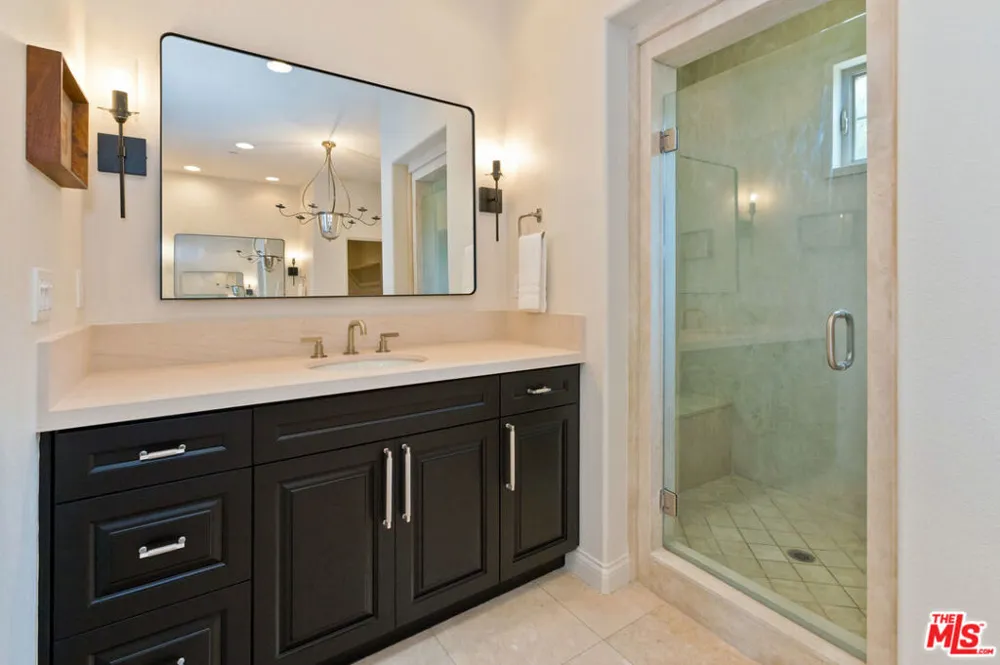 1062 Bella Vista Vista Palm Springs, CA 92264