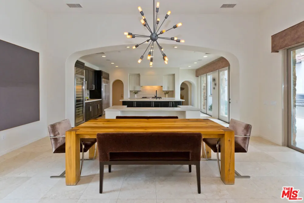 1062 Bella Vista Vista Palm Springs, CA 92264