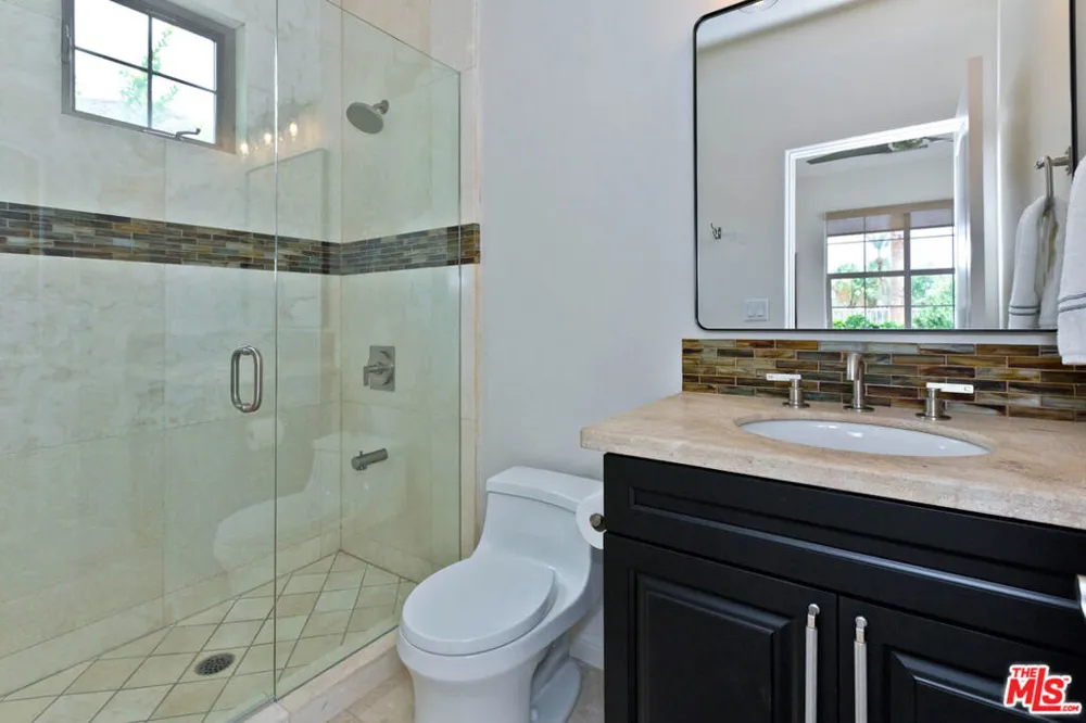 1062 Bella Vista Vista Palm Springs, CA 92264