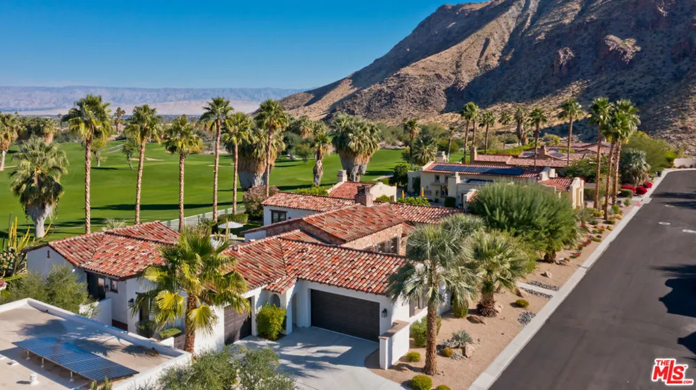 1062 Bella Vista Vista Palm Springs, CA 92264