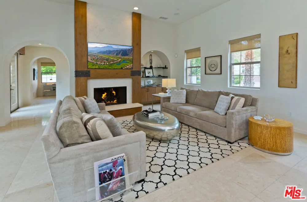 1062 Bella Vista Vista Palm Springs, CA 92264