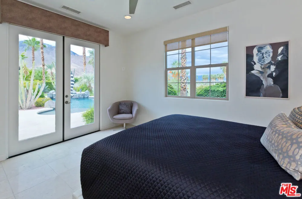 1062 Bella Vista Vista Palm Springs, CA 92264
