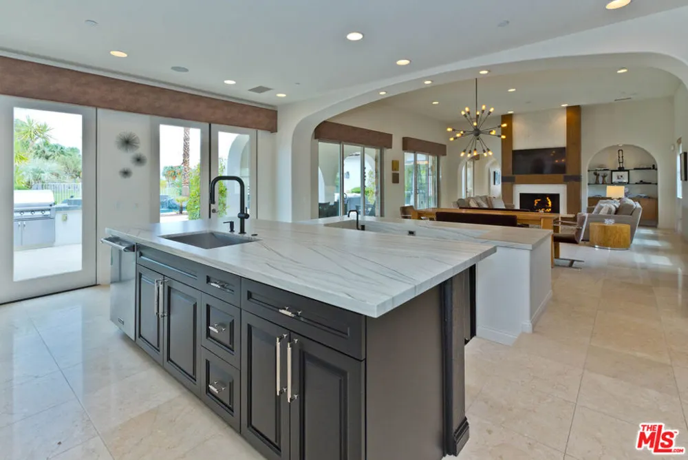 1062 Bella Vista Vista Palm Springs, CA 92264