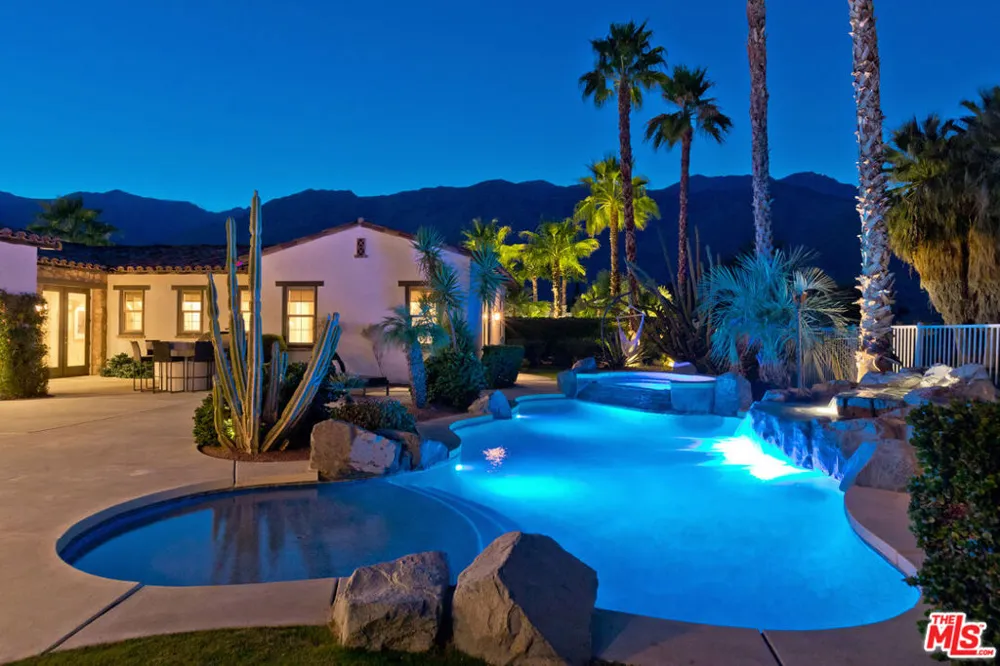 1062 Bella Vista Vista Palm Springs, CA 92264