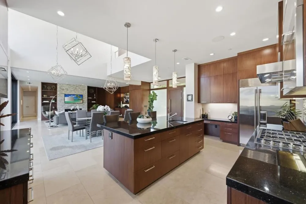 12271 Hilltop Drive Los Altos Hills, CA 94024
