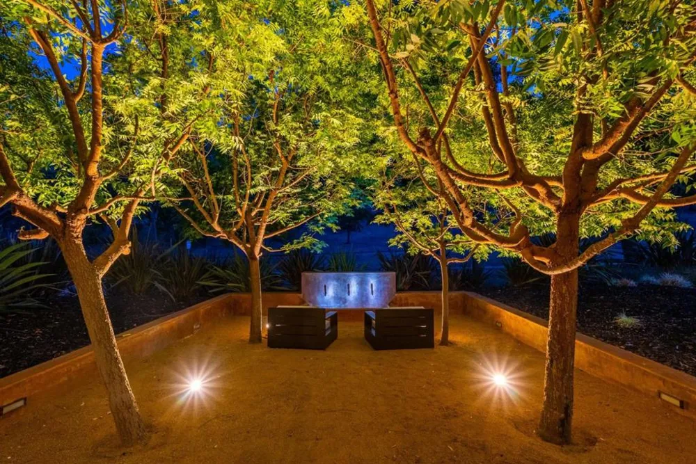 12271 Hilltop Drive Los Altos Hills, CA 94024