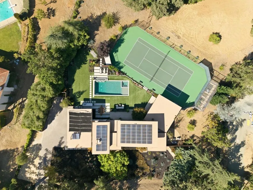 12271 Hilltop Drive Los Altos Hills, CA 94024