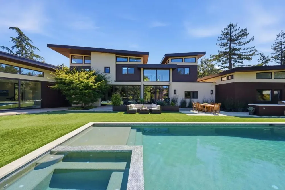 12271 Hilltop Drive Los Altos Hills, CA 94024