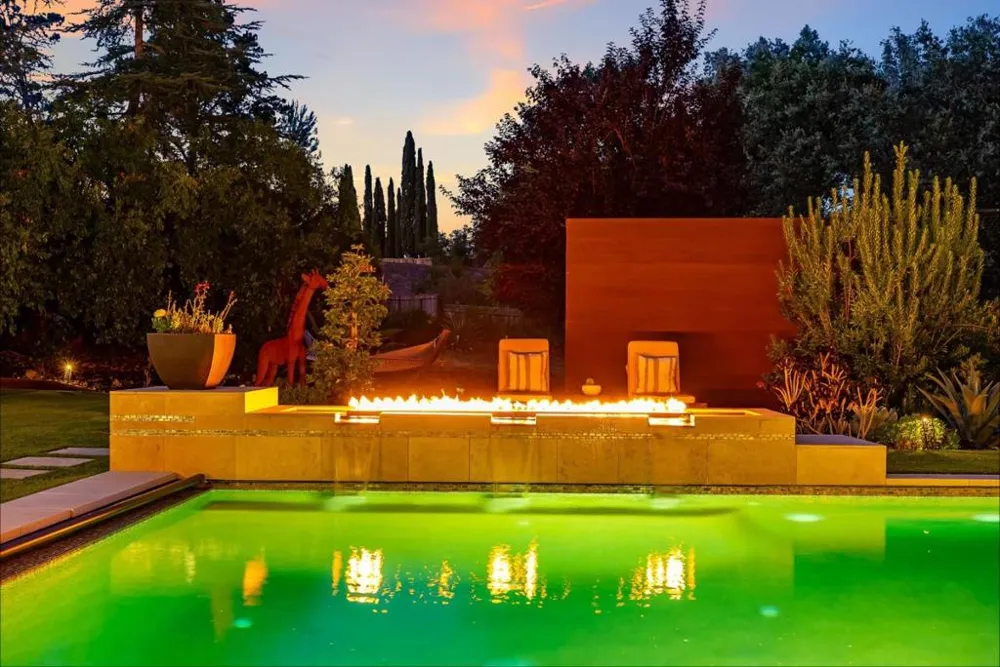12271 Hilltop Drive Los Altos Hills, CA 94024