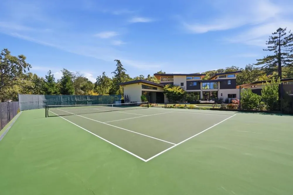12271 Hilltop Drive Los Altos Hills, CA 94024