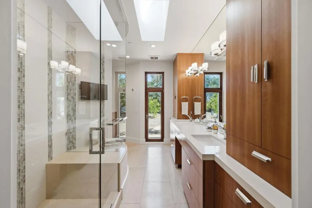 12271 Hilltop Drive Los Altos Hills, CA 94024