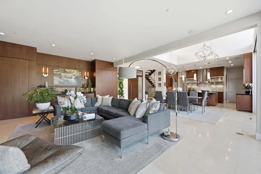 12271 Hilltop Drive Los Altos Hills, CA 94024
