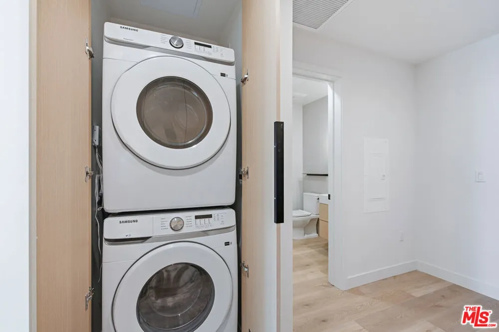 3555 Overland Avenue #604 Los Angeles, CA 90034