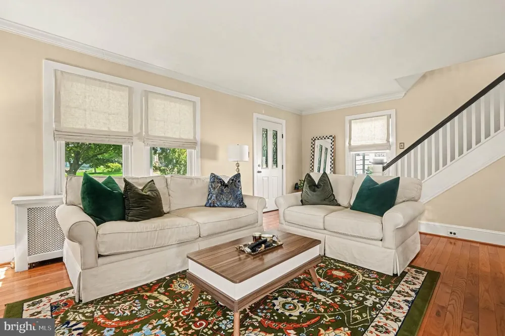 429 ROBERTS AVENUE Glenside, PA 19038