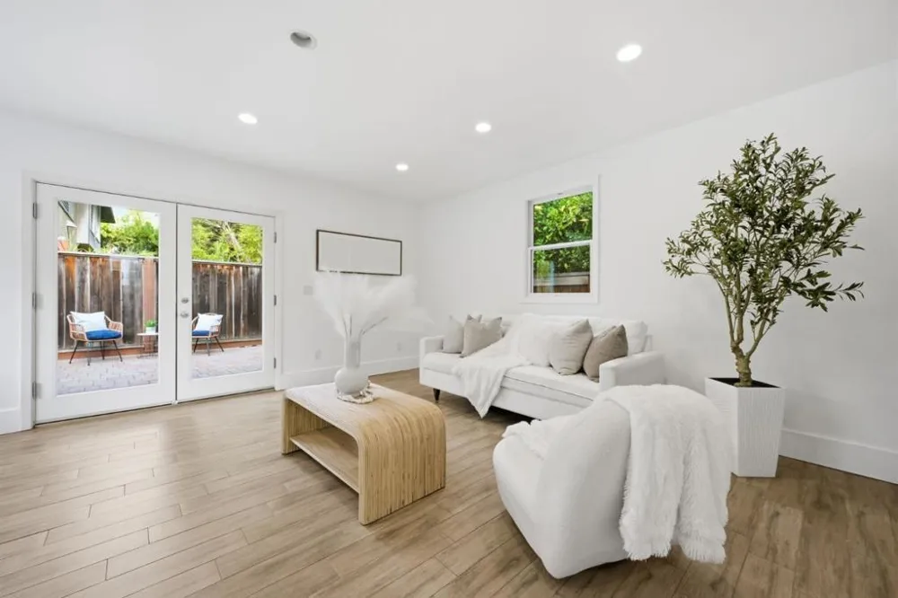 1535 Cowper Street Palo Alto, CA 94301
