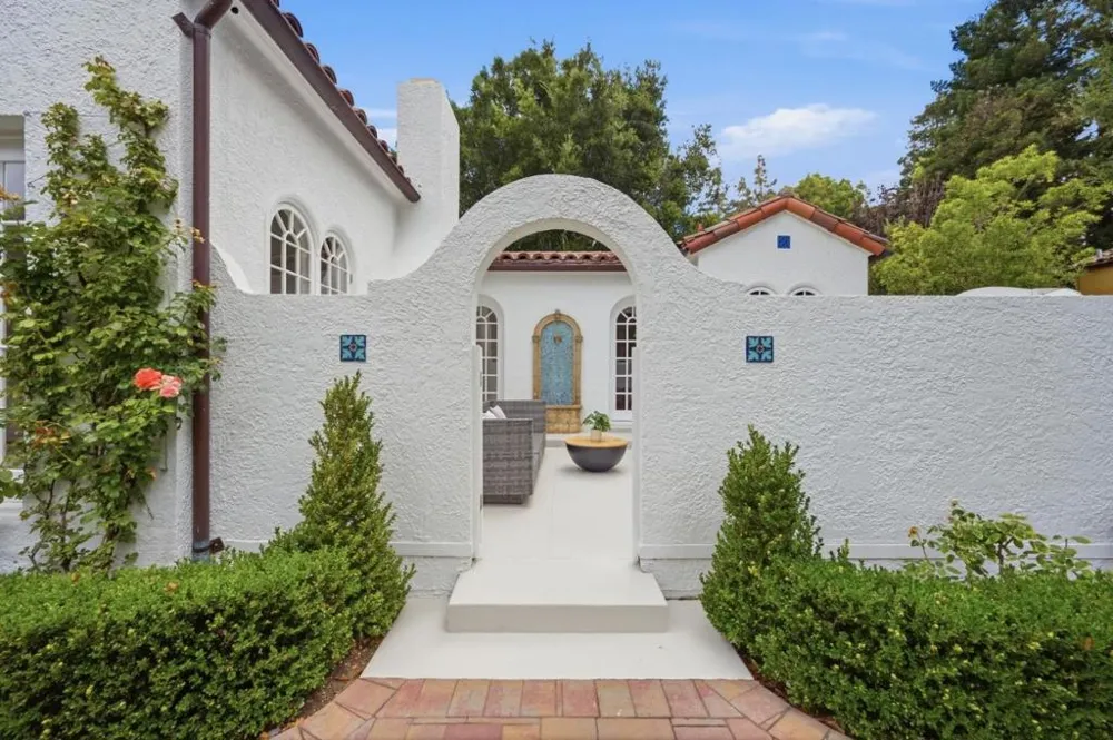 1535 Cowper Street Palo Alto, CA 94301