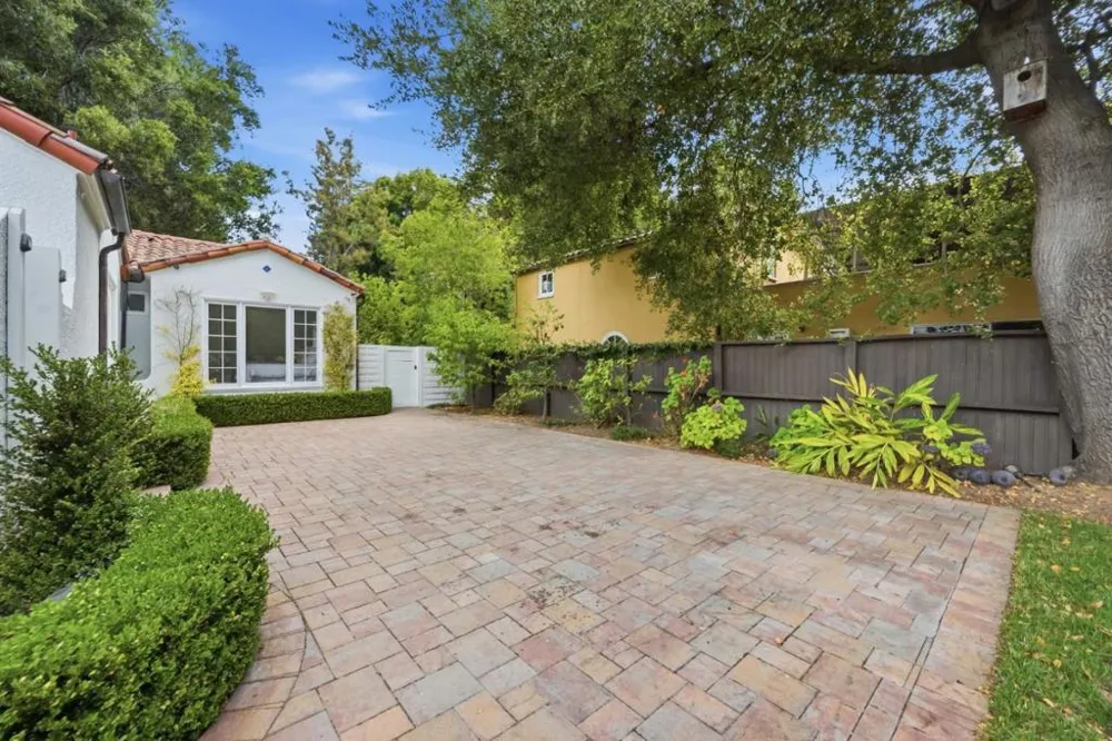 1535 Cowper Street Palo Alto, CA 94301