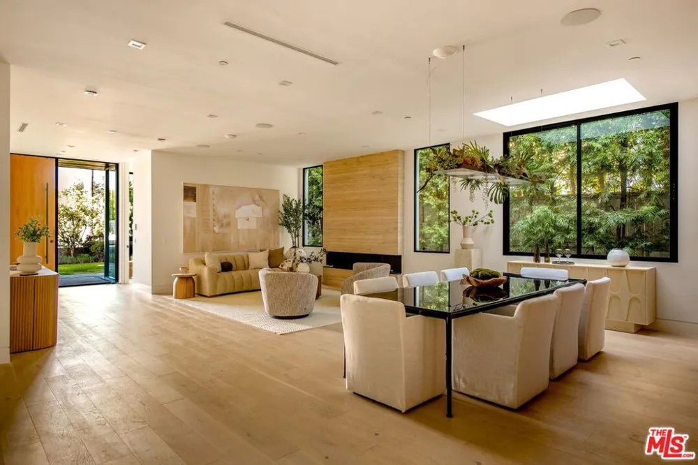 734 18th Street Santa Monica, CA 90402