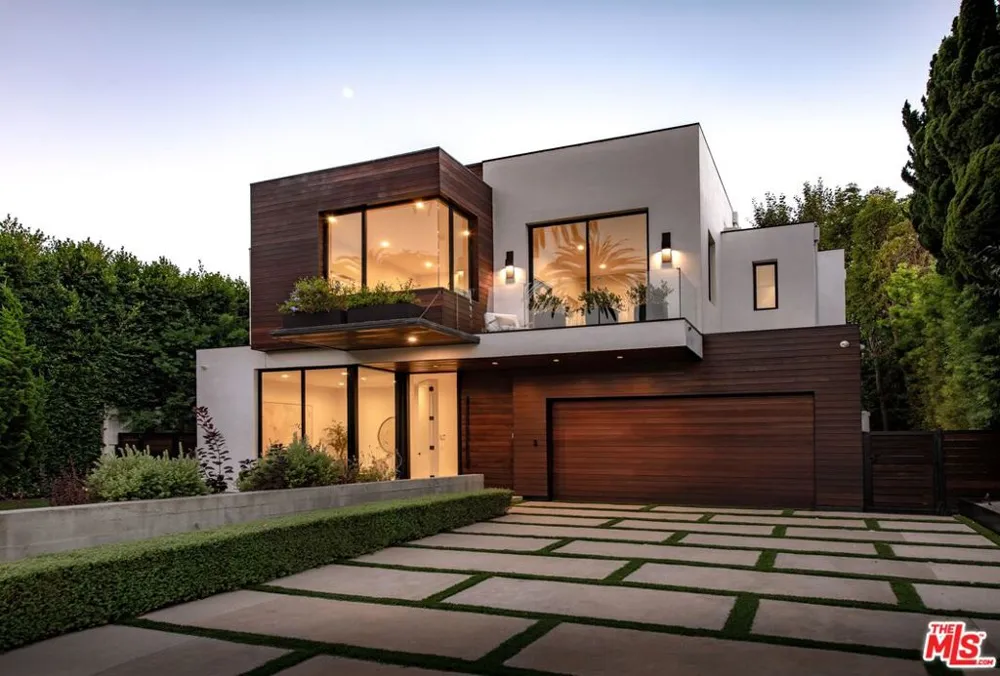 734 18th Street Santa Monica, CA 90402