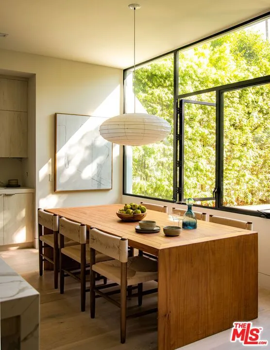 734 18th Street Santa Monica, CA 90402