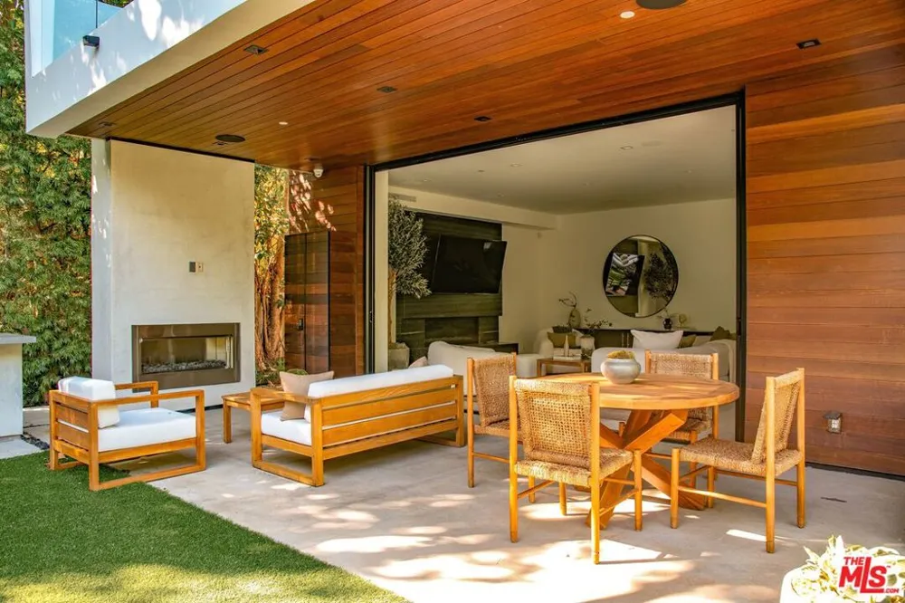 734 18th Street Santa Monica, CA 90402