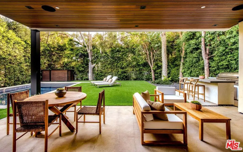 734 18th Street Santa Monica, CA 90402