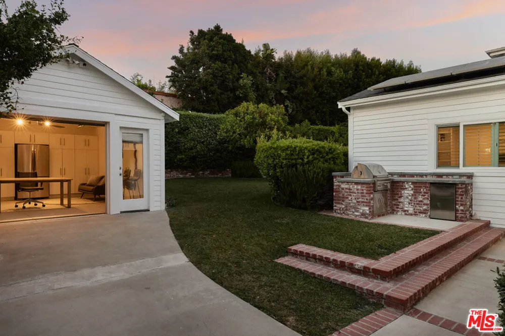 4753 Ambrose Avenue Los Angeles, CA 90027