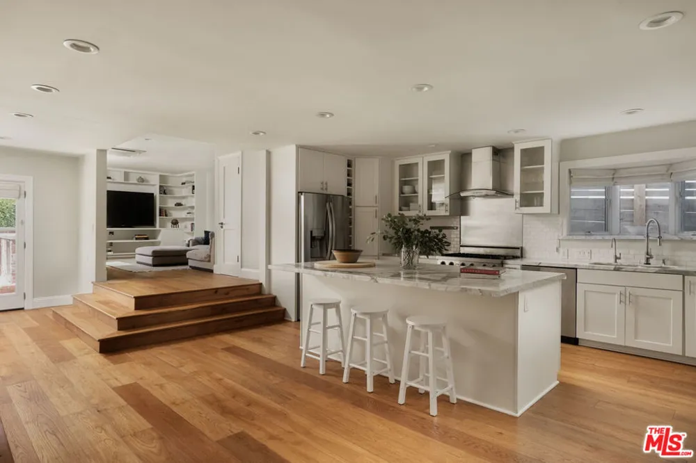 4753 Ambrose Avenue Los Angeles, CA 90027