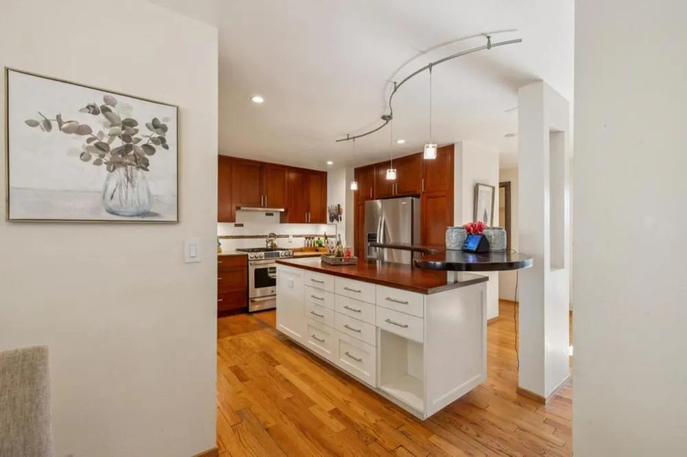 23584 Skyview Terrace Los Gatos, CA 95033