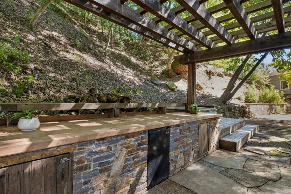 23584 Skyview Terrace Los Gatos, CA 95033
