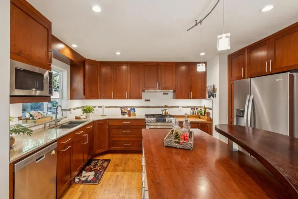 23584 Skyview Terrace Los Gatos, CA 95033