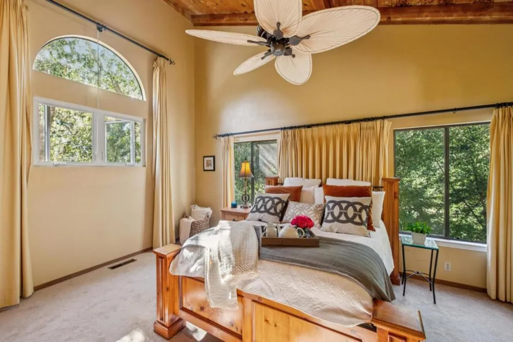 23584 Skyview Terrace Los Gatos, CA 95033