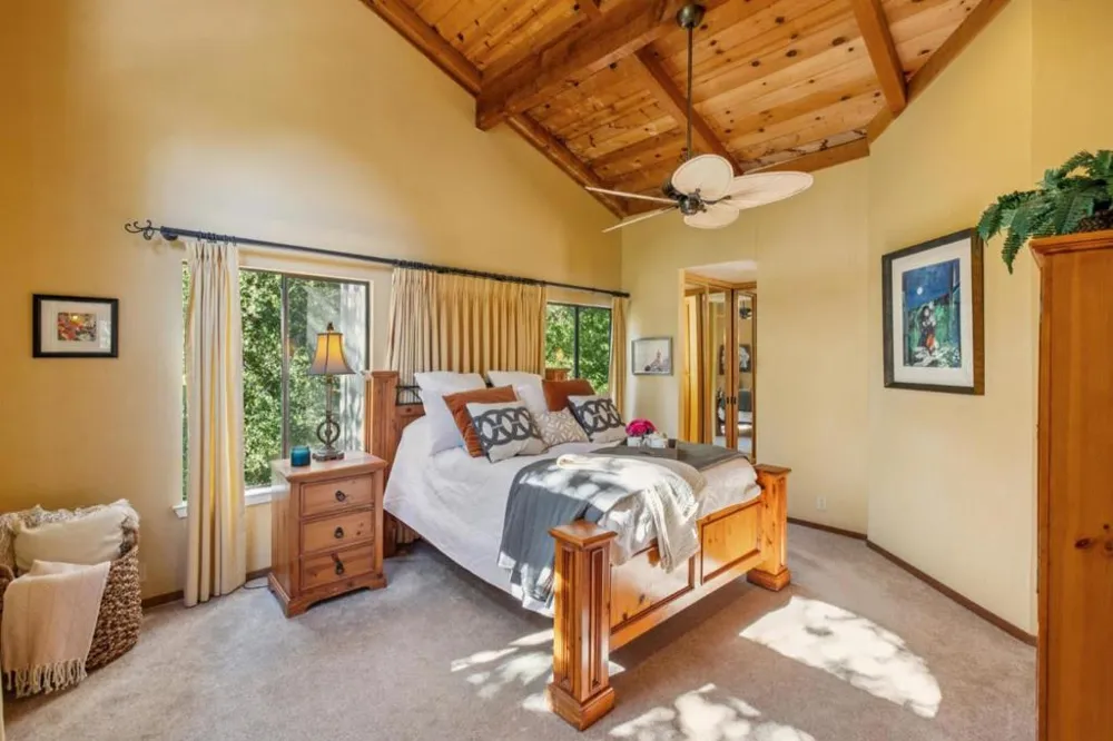 23584 Skyview Terrace Los Gatos, CA 95033