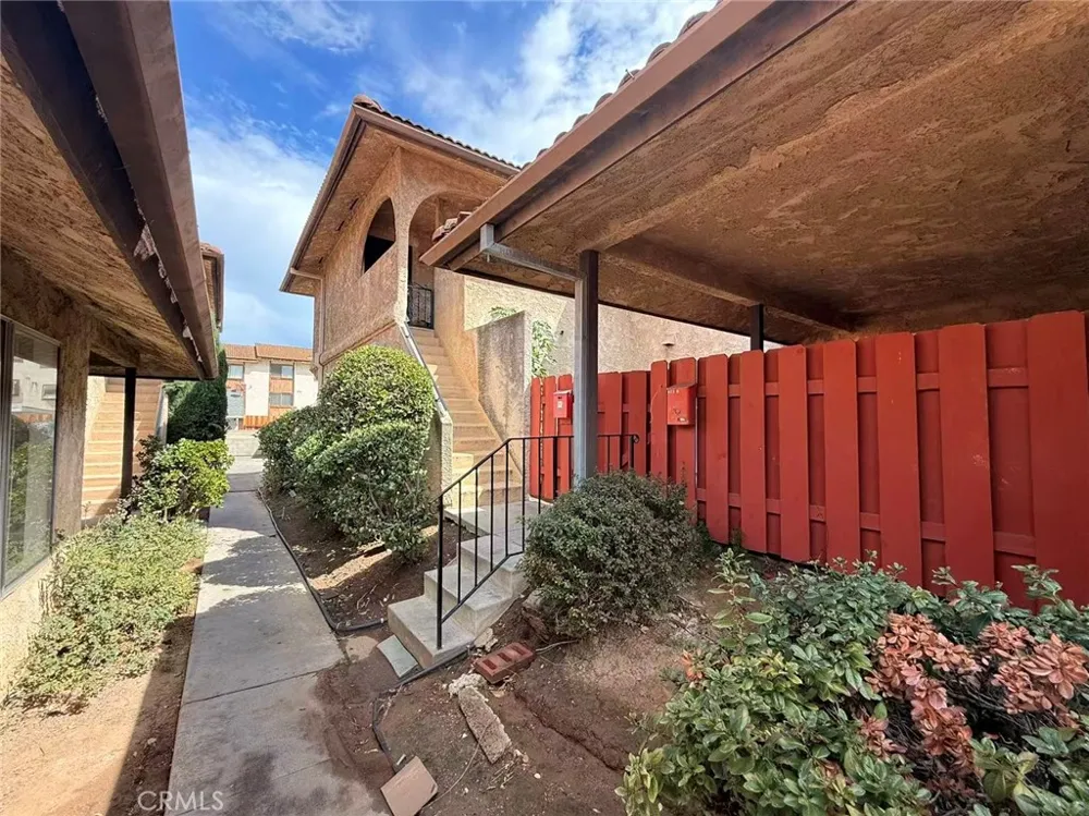 422 E Newmark #B Monterey Park, CA 91755