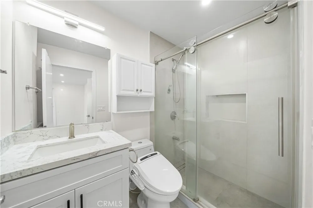 422 E Newmark #B Monterey Park, CA 91755