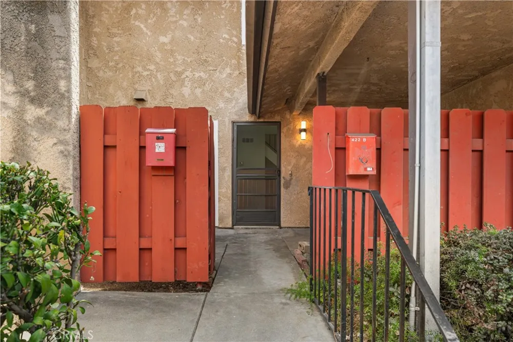 422 E Newmark #B Monterey Park, CA 91755