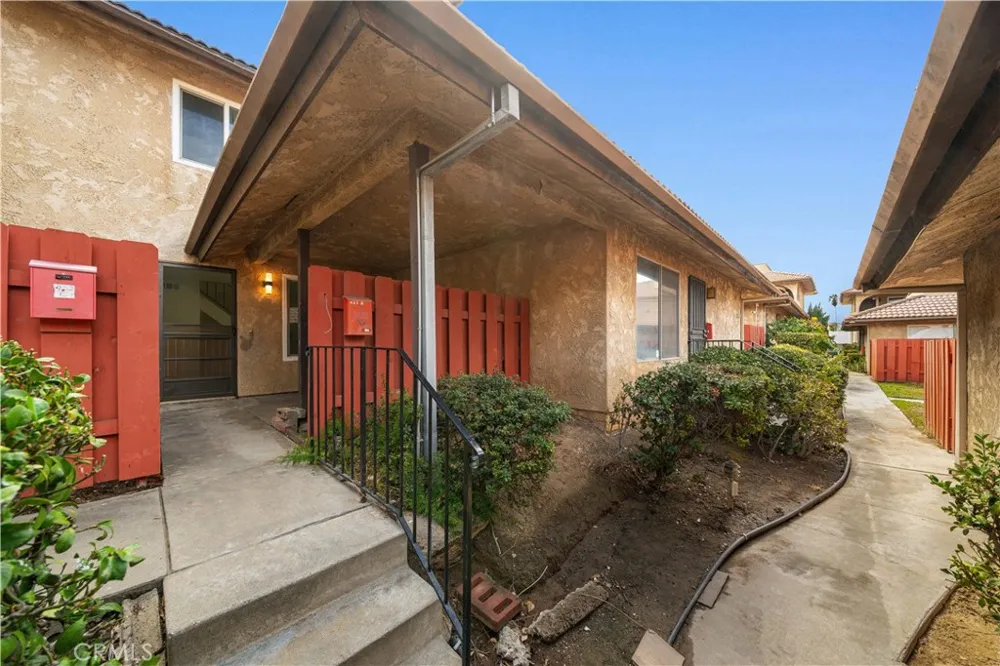 422 E Newmark #B Monterey Park, CA 91755