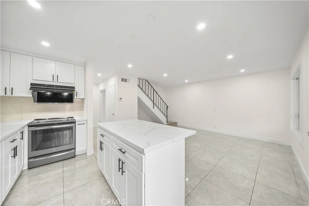 422 E Newmark #B Monterey Park, CA 91755