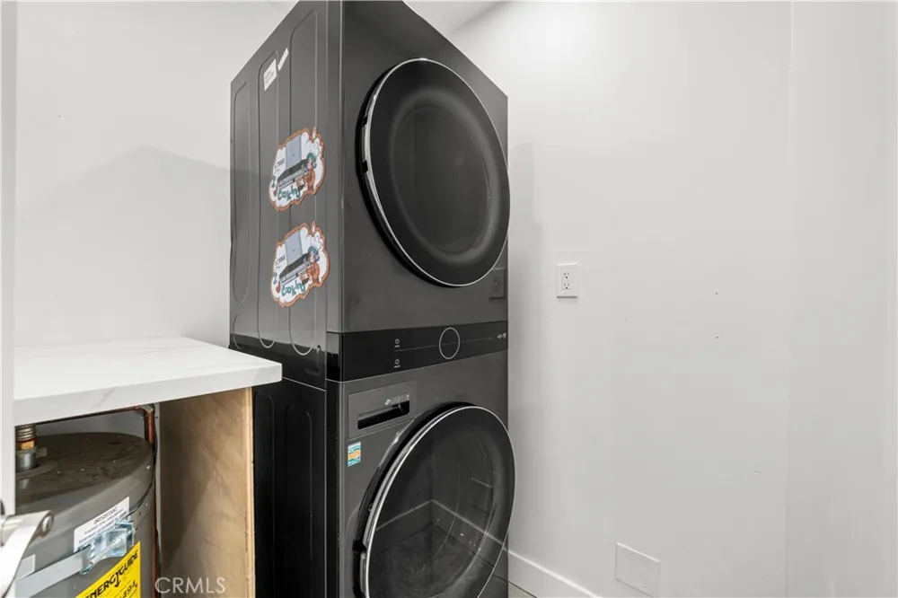 422 E Newmark #B Monterey Park, CA 91755
