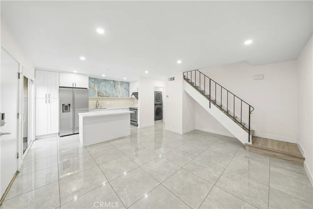 422 E Newmark #B Monterey Park, CA 91755