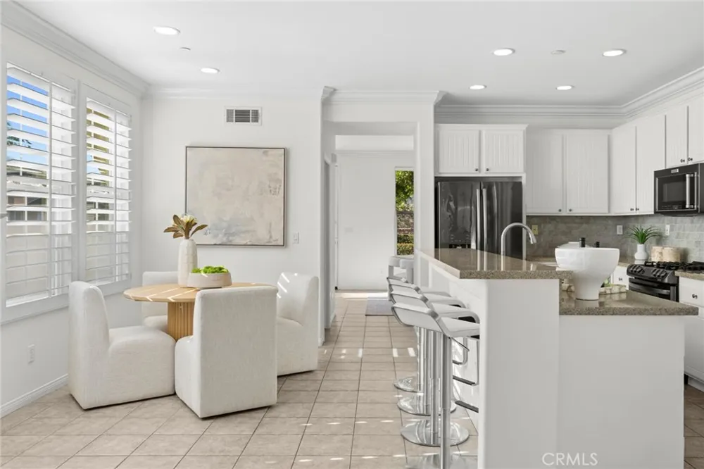 5266 Acorn Huntington Beach, CA 92649