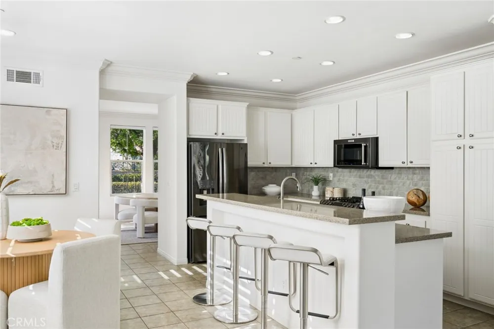5266 Acorn Huntington Beach, CA 92649